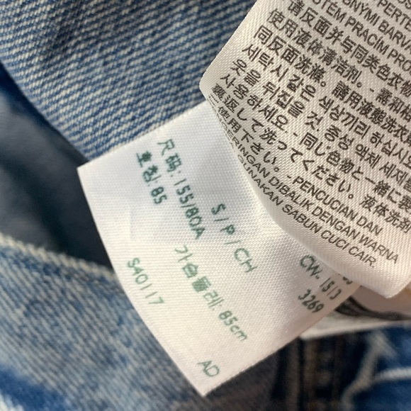 Levi’s Trucker Denim Jean Jacket - Picture 9 of 11